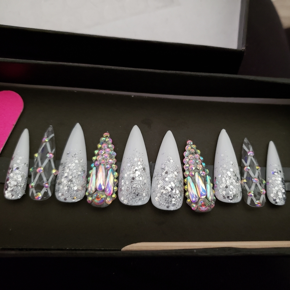 Stiletto Press on Nails